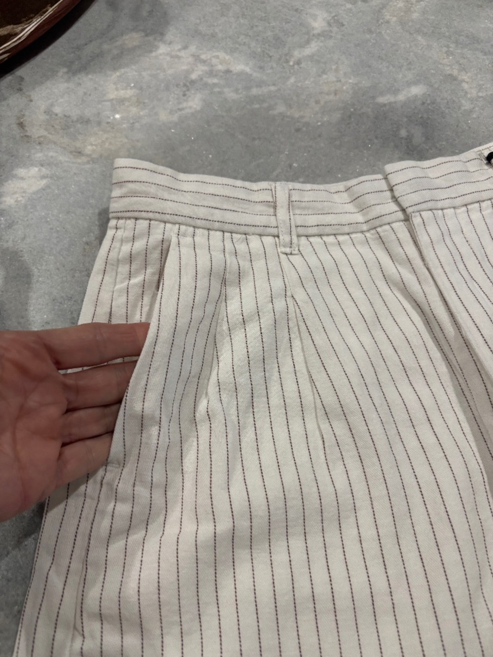 VELVET HEART PINSTRIPE SHORTS - Picture 3 of 14